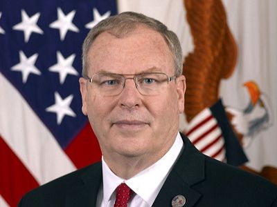 Роберт (Боб) Уорк, замминистра обороны США. Источник - http://www.defense.gov/