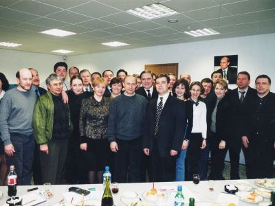 Штаб Путина, 27.03.2000. Второй слева - Глеб Павловский. Фото: t.me/SerpomPo